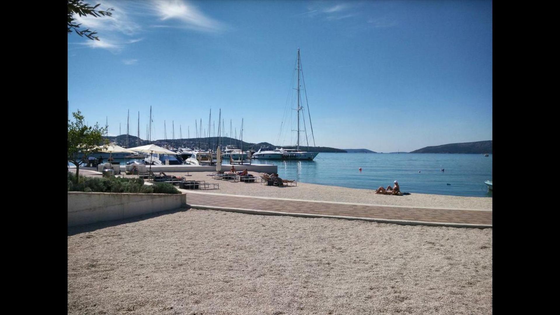 Apartments Gina Trogir Exteriör bild