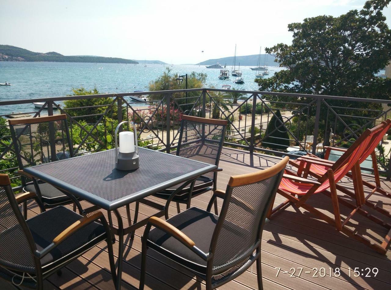 Apartments Gina Trogir Exteriör bild